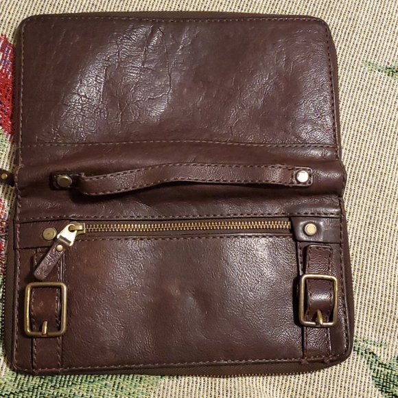 Fossil zip-around - Picture 2 of 4